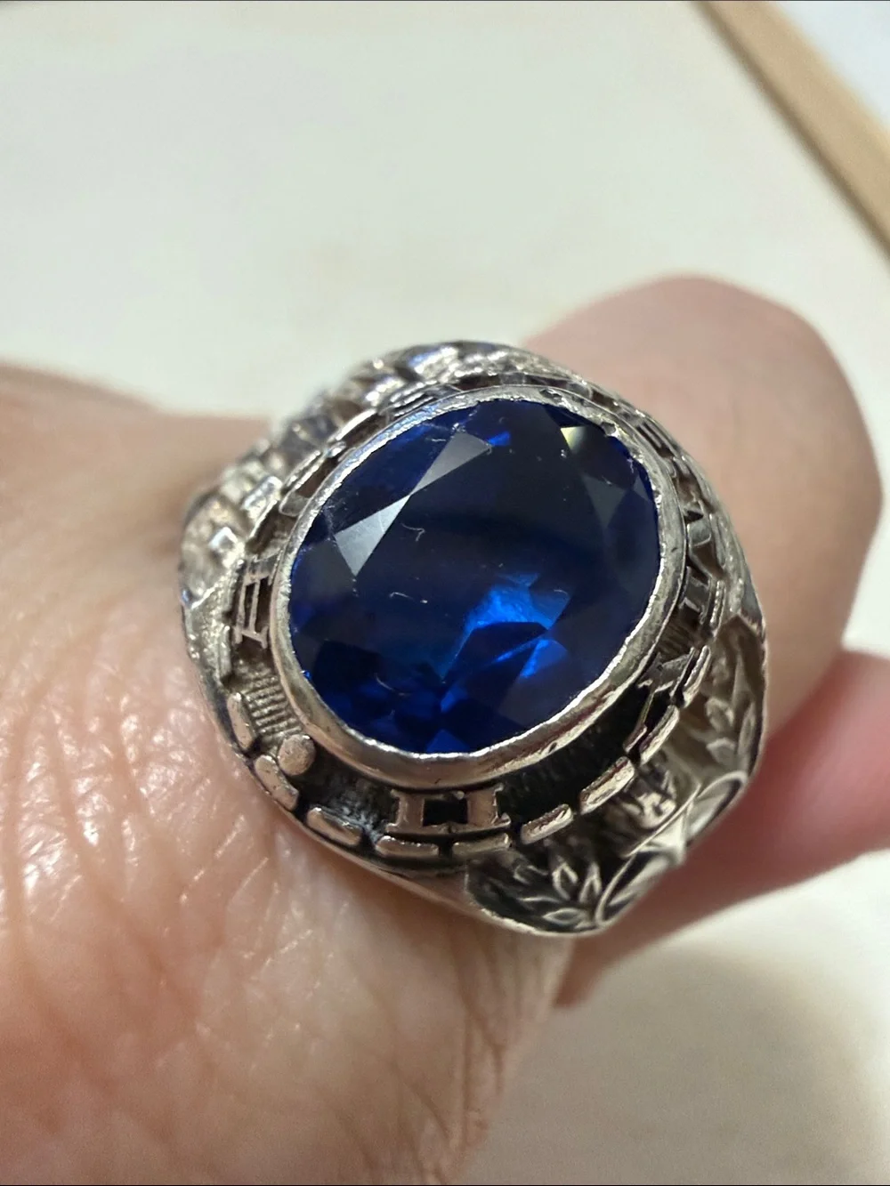 Sterling Silver Men's School Ring size 9.75 W/Deep Blue Oval Stone